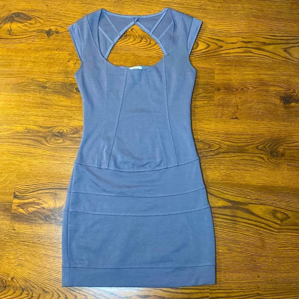 GUESS Lavender/Gray Bodycon Cap-Sleeve Dress